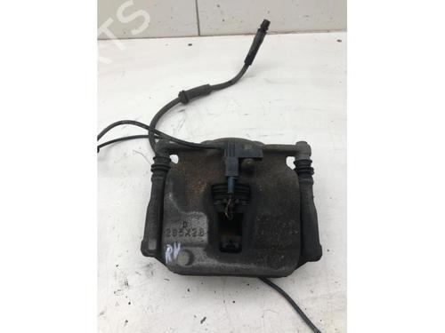 Right front brake caliper MERCEDES-BENZ CLA Shooting Brake (X117) CLA 200 (117.943) | BP23396354M104 