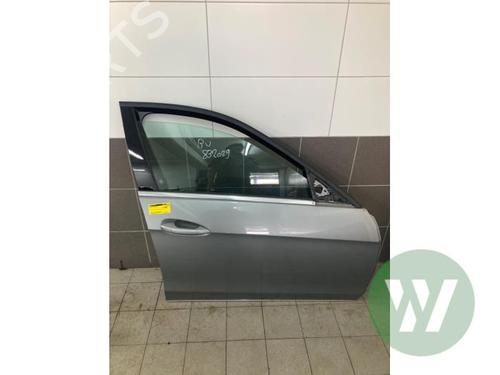 Used Right front door Right front door 38020933 38020933
