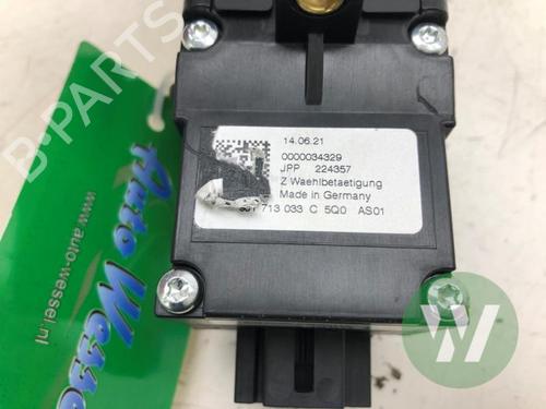 Gear lever PORSCHE TAYCAN (Y1A) 4S Performance Battery Plus (Y1ADB1) | BP39914822M90 - Image 3