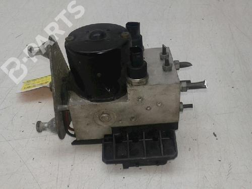 Used ABS pump MERCEDES-BENZ VANEO (414) 1.7 CDI (414.700) (75 hp) 5632517