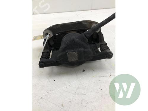 Left front brake caliper MERCEDES-BENZ CLA Coupe (C117) CLA 180 (117.342) | BP32004656M105