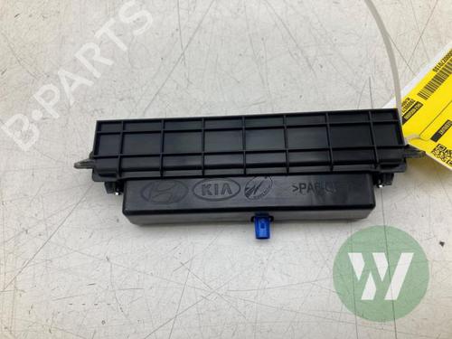 Used Antenna/Base Antenna/Base HYUNDAI BAYON (BC3) 1.0 T-GDI 48V-Hybrid (101 hp) 39914787 39914787