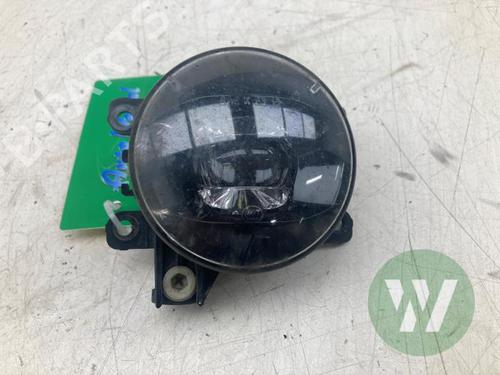 Farol Nevoeiro frente direito Farol Nevoeiro frente direito MERCEDES-BENZ CITAN Box Body/MPV (W420) 1.5 112 CDI (420.633, 420.635) (116 hp) 39915791 39915791
