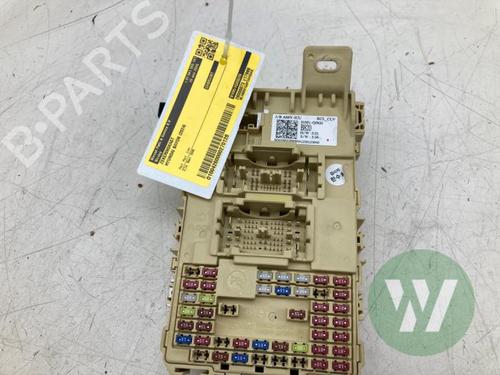 Used Fuse box Fuse box HYUNDAI BAYON (BC3) 1.0 T-GDI 48V-Hybrid (101 hp) 39914778 39914778