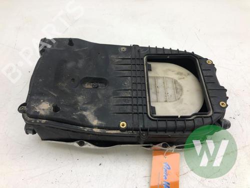 Used Air filter box Air filter box MERCEDES-BENZ SLK (R172) 250 CDI / d (172.403) (204 hp) 33413161 33413161