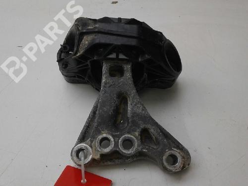 Used Support OPEL CROSSLAND X / CROSSLAND (P17, P2QO) 1.2 (83 hp) 9101802