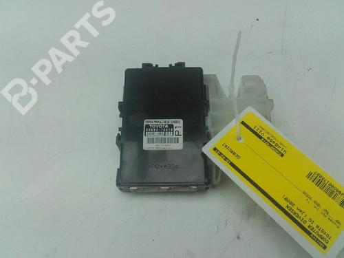 Used Control unit TOYOTA IQ (_J1_) 1.0 (KGJ10_, KGJ10R) (68 hp) 7009653