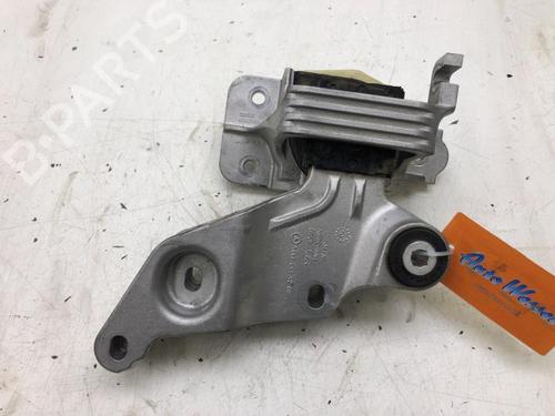 Used Support MERCEDES-BENZ EQV (W447) EQV 300 (447.813, 447.815) (204 hp) 24481051