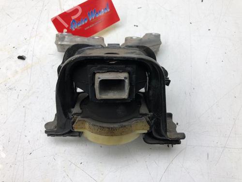 Used Support OPEL CROSSLAND X / CROSSLAND (P17, P2QO) 1.2 (75) (110 hp) 14578597