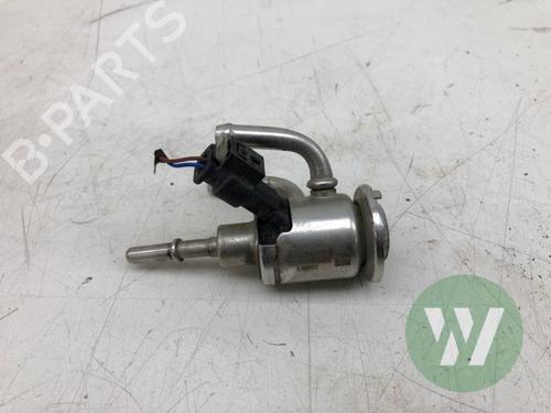 Used Injector Injector MERCEDES-BENZ SPRINTER 3,5-t Van (B907, B910) 317 CDI RWD (907.631, 907.633, 907.635, 907.637) (170 hp) 32744155 32744155