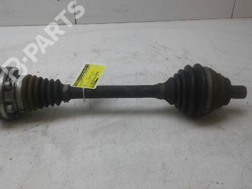 Used Left front driveshaft VW TOURAN (1T3) 1.4 TSI EcoFuel (150 hp) 4749639