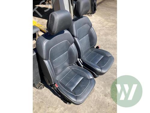 Used Seats set Seats set 37433550 37433550