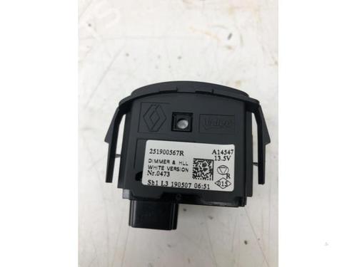 Headlight switch RENAULT ZOE (BFM_) ZOE | BP17525199I24 