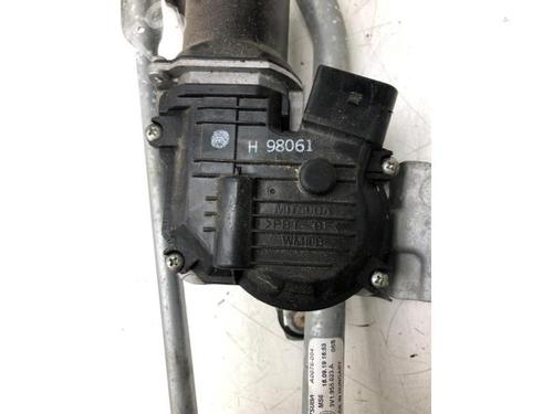 Front wiper motor SKODA SUPERB III Estate (3V5) 2.0 TDI 4x4 | BP17964786M29 