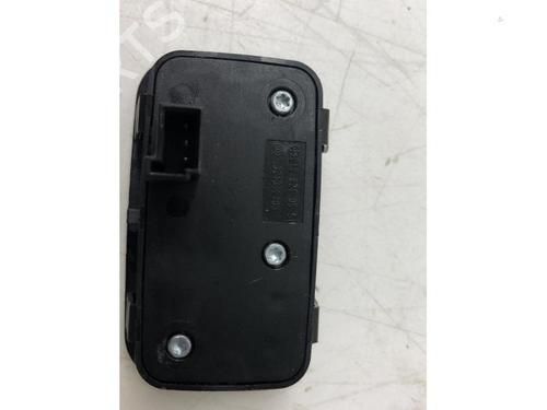 Switch MERCEDES-BENZ GLB (X247) GLB 220 d 4-matic (247.615) | BP17366278I30 