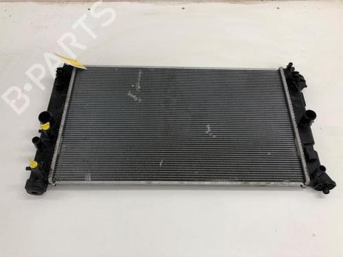 Used Water radiator Water radiator TOYOTA YARIS CROSS (MXP_) 1.5 Hybrid (MXPJ10) (116 hp) 39913763 39913763