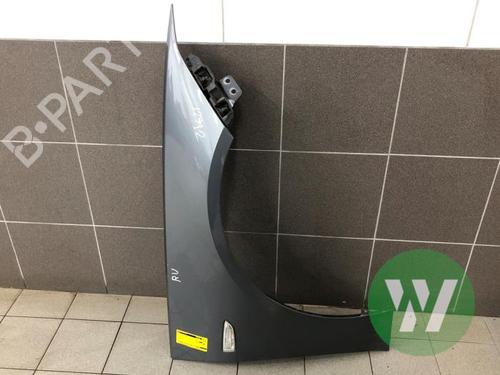 right-front-fenders-opel-insignia-b-sports-tourer-z18-2017-32378065 main image