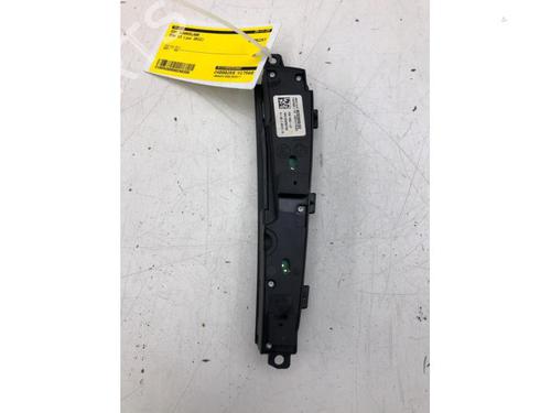 Switch BMW X3 (F25) xDrive 20 i | BP21756293I30 