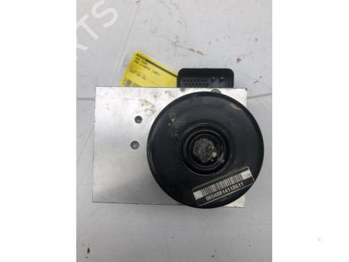 Used ABS pump BMW 3 Touring (E46) 318 i (118 hp) 16948390
