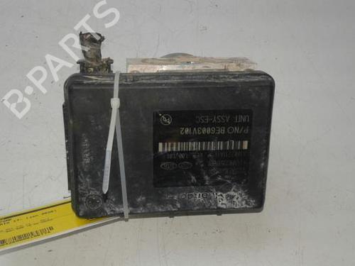 Used ABS pump ZASTAVA RIVAL Platform/Chassis 2.5 D (82 hp) 24657304