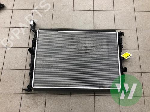 Used Water radiator Water radiator FORD TRANSIT CUSTOM V710 Van (NRN) 2.5 Duratec Plug-in-Hybrid (232 hp) 40236640 40236640