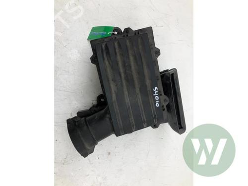 Used Air filter box Air filter box SKODA OCTAVIA III Combi (5E5, 5E6) 2.0 TDI (150 hp) 33792600 33792600