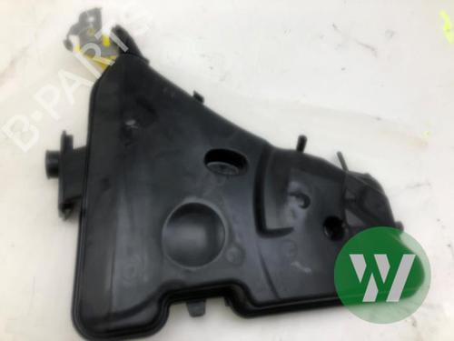 Used Windscreen washer tank Windscreen washer tank 36951762 36951762