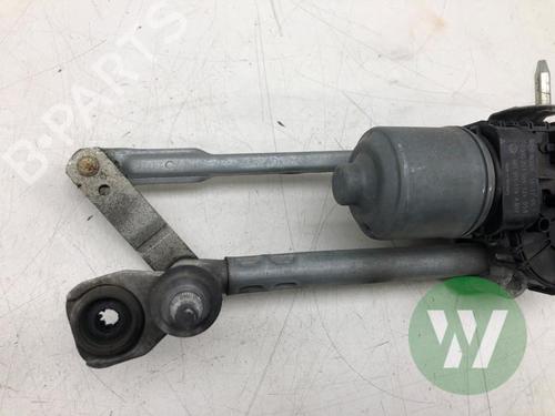 Used Front wiper motor Front wiper motor VW POLO V (6R1, 6C1) 1.4 TDI (90 hp) 33906815 33906815