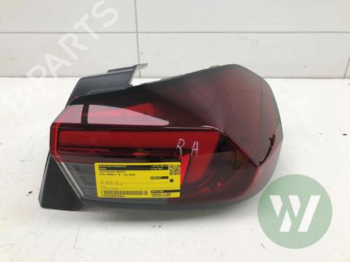 Piloto trasero derecho OPEL CORSA F (P2JO) 1.2 (68) (101 hp) 31635347