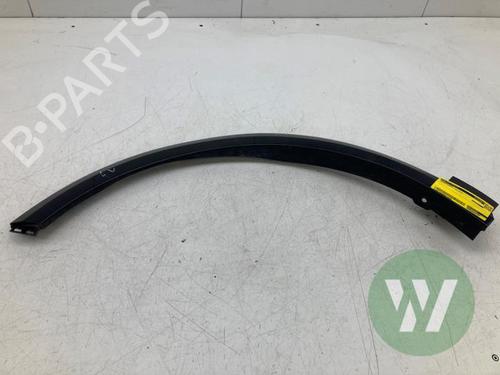 aba-do-guarda-lamas-renault-megane-e-tech-suv-2021-39915908 main image
