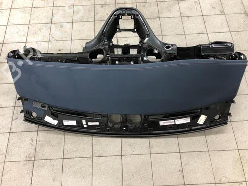Instrumentbræt MERCEDES-BENZ EQV (W447) EQV 300 (447813, 447815) (204 hp) 24394741