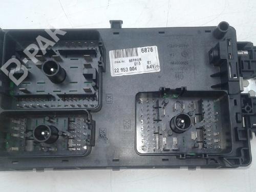Caja reles / fusibles OPEL INSIGNIA A Sports Tourer (G09) 2.0 CDTI (35) (131 hp) 7284846