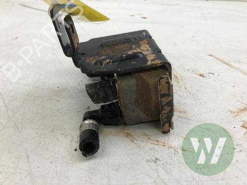 Oil radiator JAGUAR F-PACE (X761) 2.0 Ti4 AWD | BP32133881M33 - Image 2