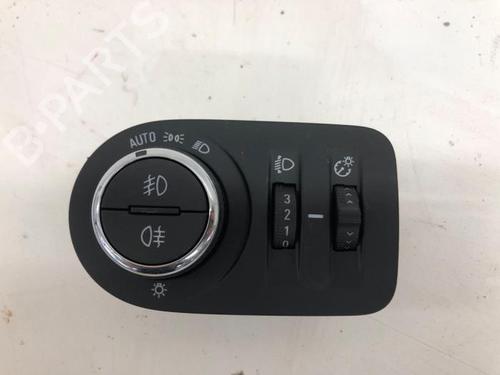 Used Headlight switch OPEL CROSSLAND X / CROSSLAND (P17, P2QO) 1.2 (75) (131 hp) 28041150