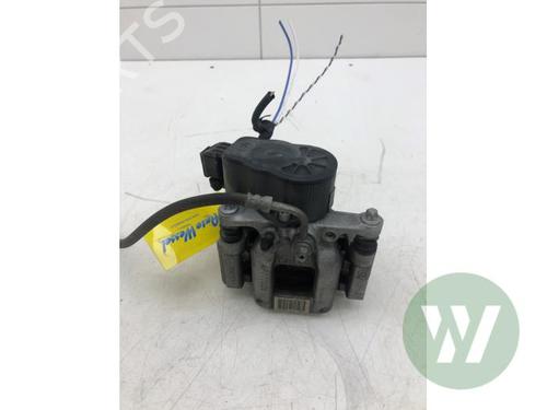 Used Left rear brake caliper Left rear brake caliper OPEL ASTRA L Sports Tourer (OV5) 1.2 (FRHNSL, FRHNSR) (131 hp) 39915603 39915603