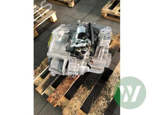 Caixa de velocidades Caixa de velocidades SKODA OCTAVIA III Combi (5E5, 5E6) 2.0 TDI (150 hp) 33862230 33862230