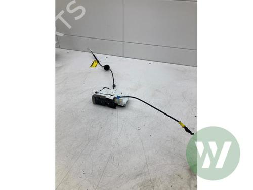 Used Electronic module Electronic module PORSCHE TAYCAN Cross Turismo (Y1B) 4S Performance Battery Plus (Y1BDB1) (571 hp) 39916068 39916068