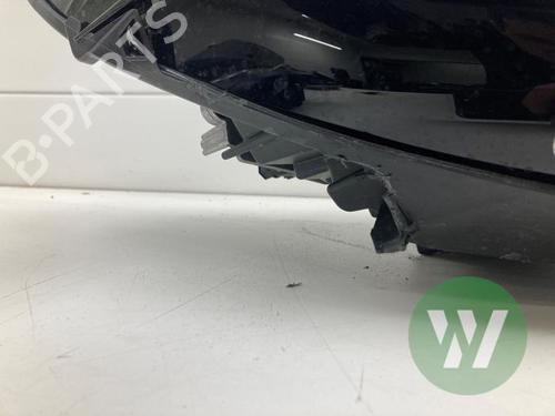 Right headlight OPEL GRANDLAND / GRANDLAND X (A18, P1UO) 1.2 (75) | BP32503760C29