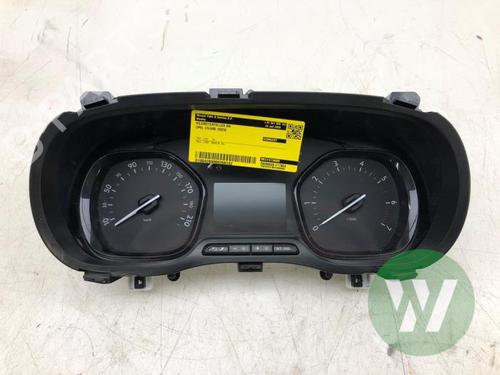 display-monitor-opel-vivaro-c-van-k0-2019-33713198 main image