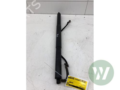 Used Tailgate lift support Tailgate lift support VW ID. Buzz Bus (EBB, EBJ) Electric (EBB, EBJ) (286 hp) 39916163 39916163