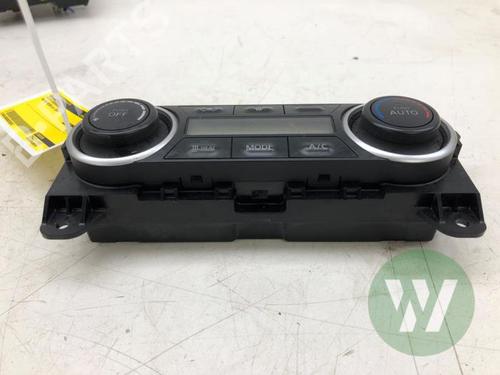 Comando chauffage NISSAN NV200 Van e-NV (ME0N) (109 hp) 31370846