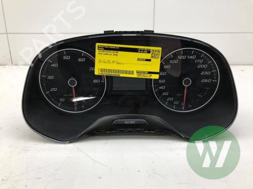 Used Display monitor SEAT LEON (5F1) 1.5 TSI (150 hp) 32744185