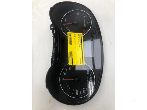 Instrument cluster AUDI A3 Sportback (8VA, 8VF) 1.6 TDI (110 hp) 17786695