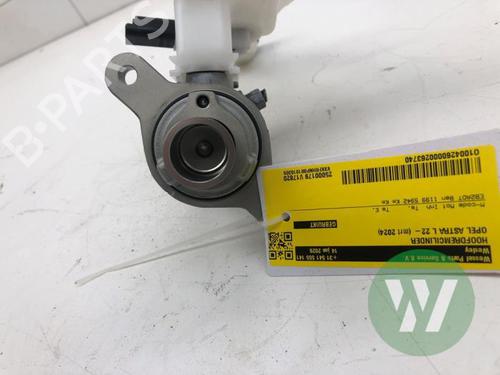 Used Brake master cylinder Brake master cylinder OPEL ASTRA L Sports Tourer (OV5) 1.2 (FRHNPJ) (110 hp) 39914188 39914188