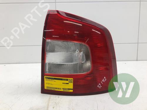 Used Right taillight Right taillight 37228137 37228137