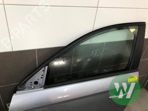 Used Left front door Left front door OPEL CORSA F (P2JO) 1.2 (68) (101 hp) 32853423 32853423