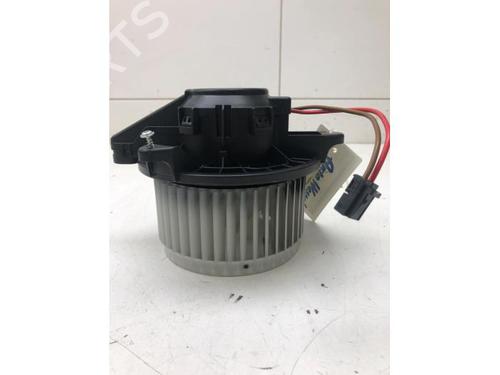 Used Heater blower motor VOLVO XC40 (536) D3 (150 hp) 16915112
