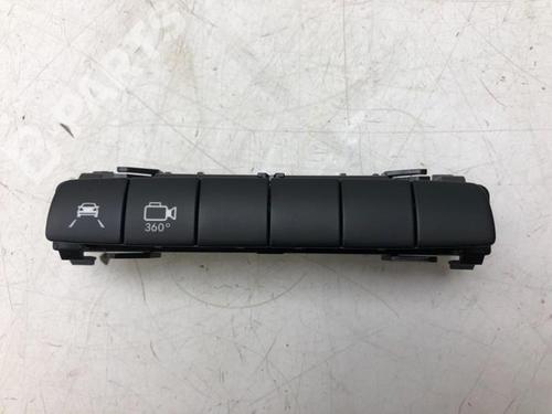 BP10494933I30 main image