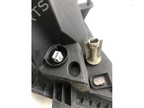 Right headlight RENAULT TRAFIC II Van (FL) 2.0 dCi 115 (FL01, FL0U) | BP13916309C29 