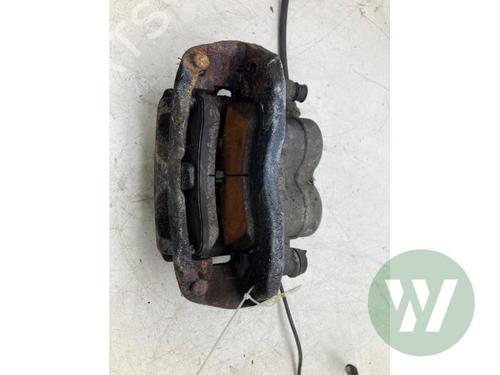 Used Right front brake caliper Right front brake caliper MERCEDES-BENZ SPRINTER 3,5-t Tourer Bus (B907) 319 CDI (907.733, 907.735) (190 hp) 39916011 39916011